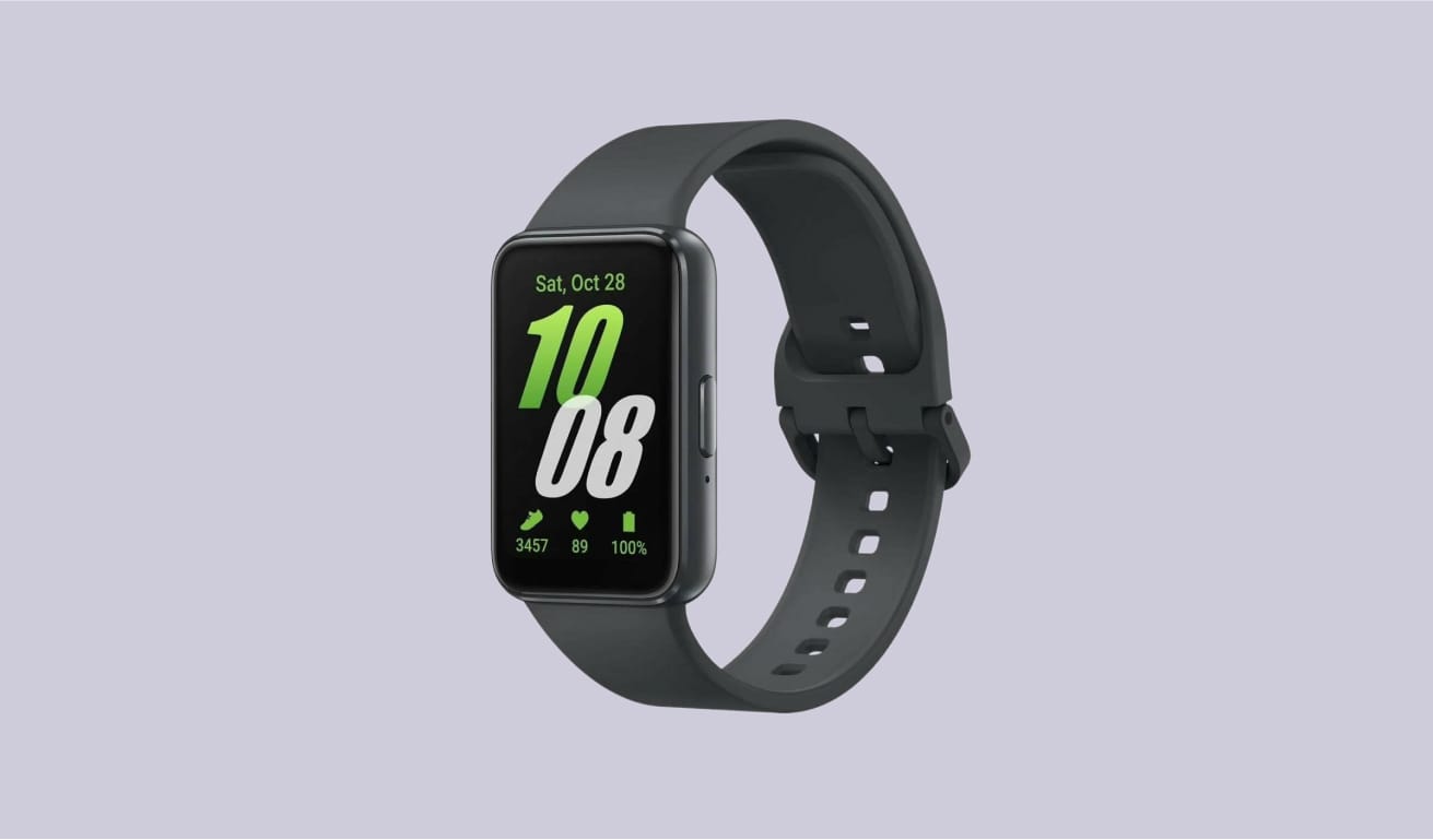 Изображение Galaxy Fit3 на однотонном фоне.