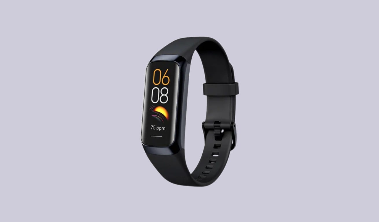 Изображение GELIKON LINE AMOLED FIT1 2024 edition на однотонном серо-фиолетовом фоне.