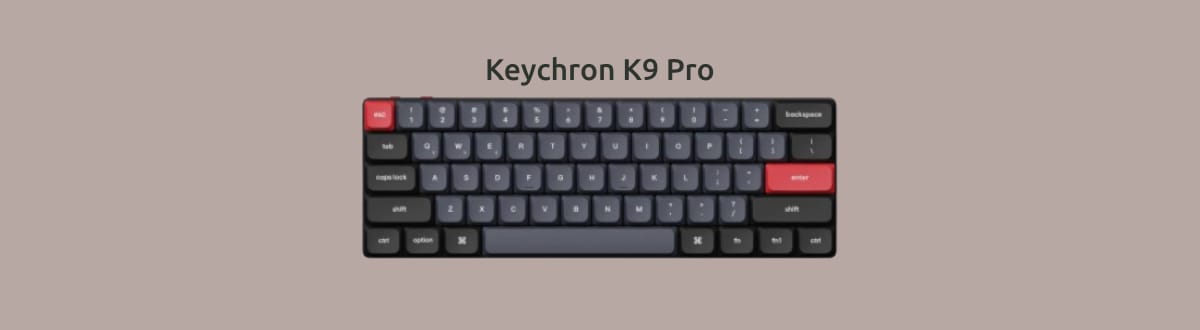 Keychron K9 Pro на монохромном фоне.