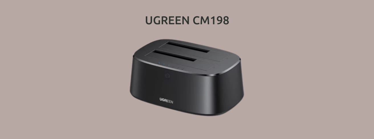 UGREEN CM198 на однотонном фоне.