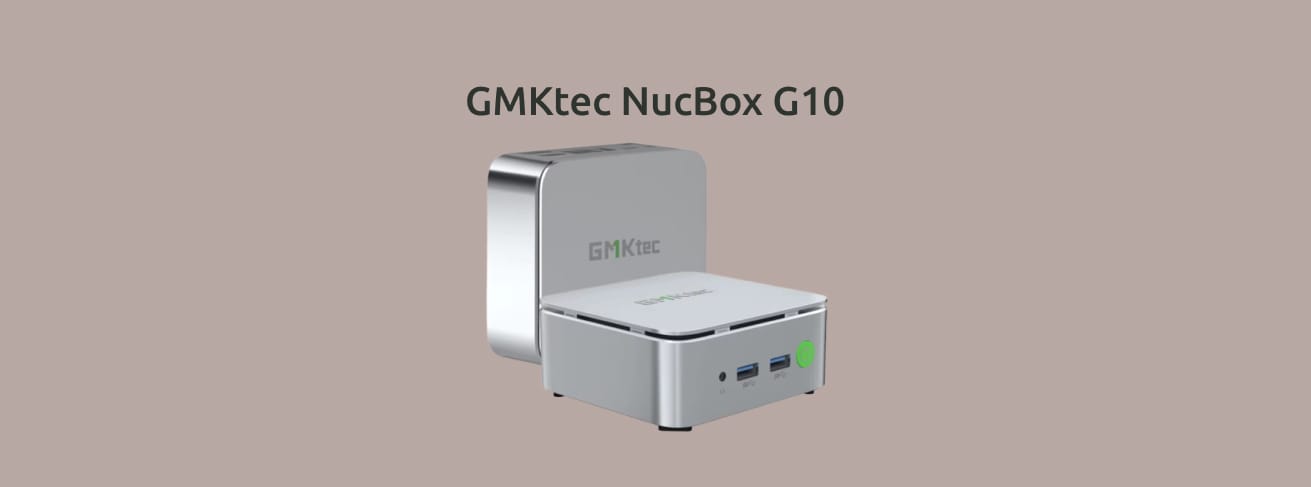 GMKtec NucBox G10 на монохромном фоне.